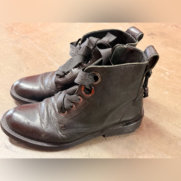 Zadig & Voltaire Black Leather Ankle Boots - Picture 3 of 5